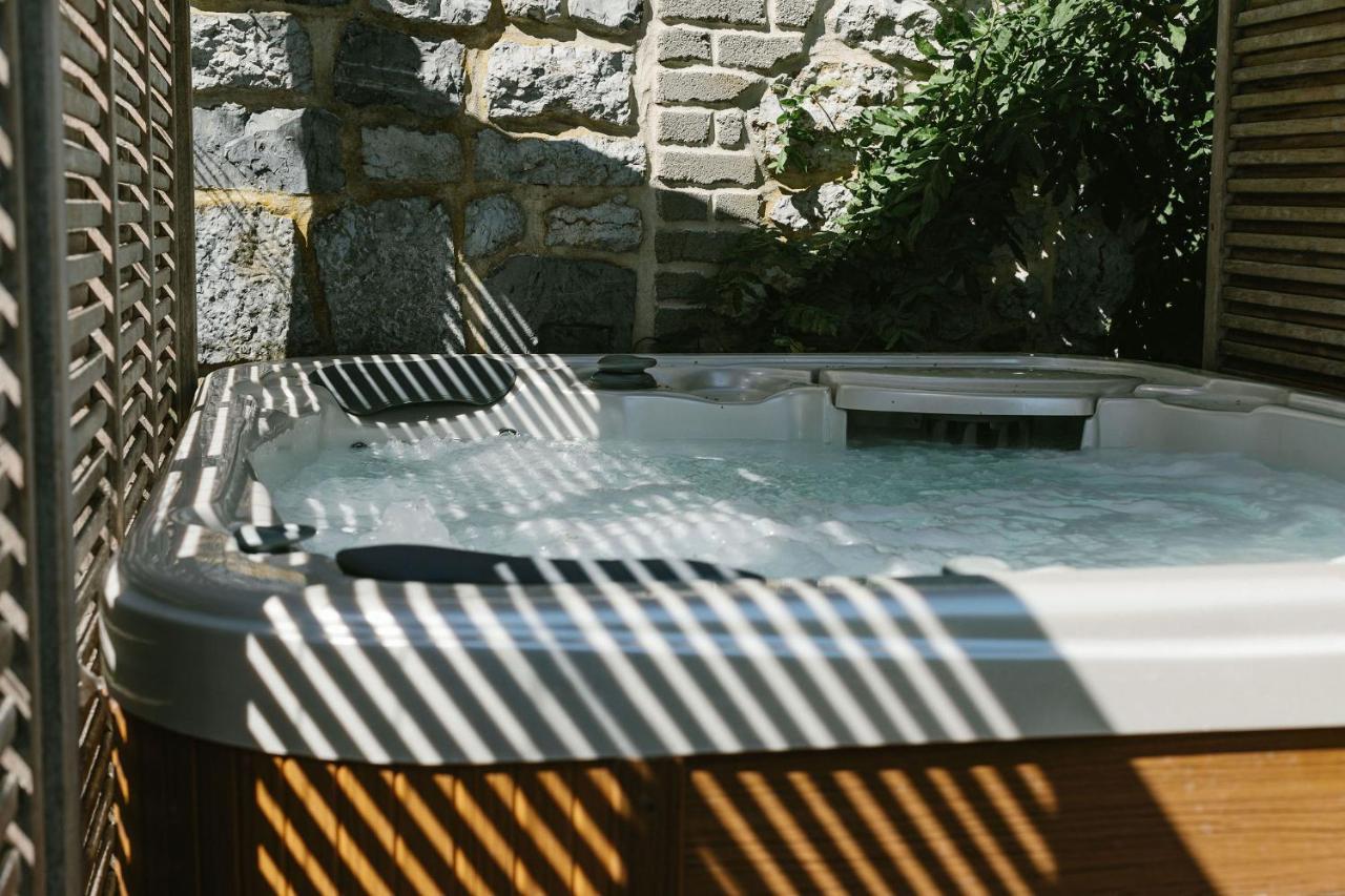 B&B L'Echappee Belle Welness Spa Et Table D'Hotes Falaen Exterior photo